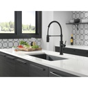 Delta 18803-BL-DST Delta Antoni Collection Pull-Down Kitchen Faucet 1L
