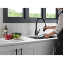 Delta 9183-BL-DST Mateo Single Handle Pull-Down Kitchen Faucet