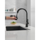 Delta 9191T-BL-DST Monrovia Single Handle Pull-Down Kitchen Faucet With Touch2O Technology Matte Black