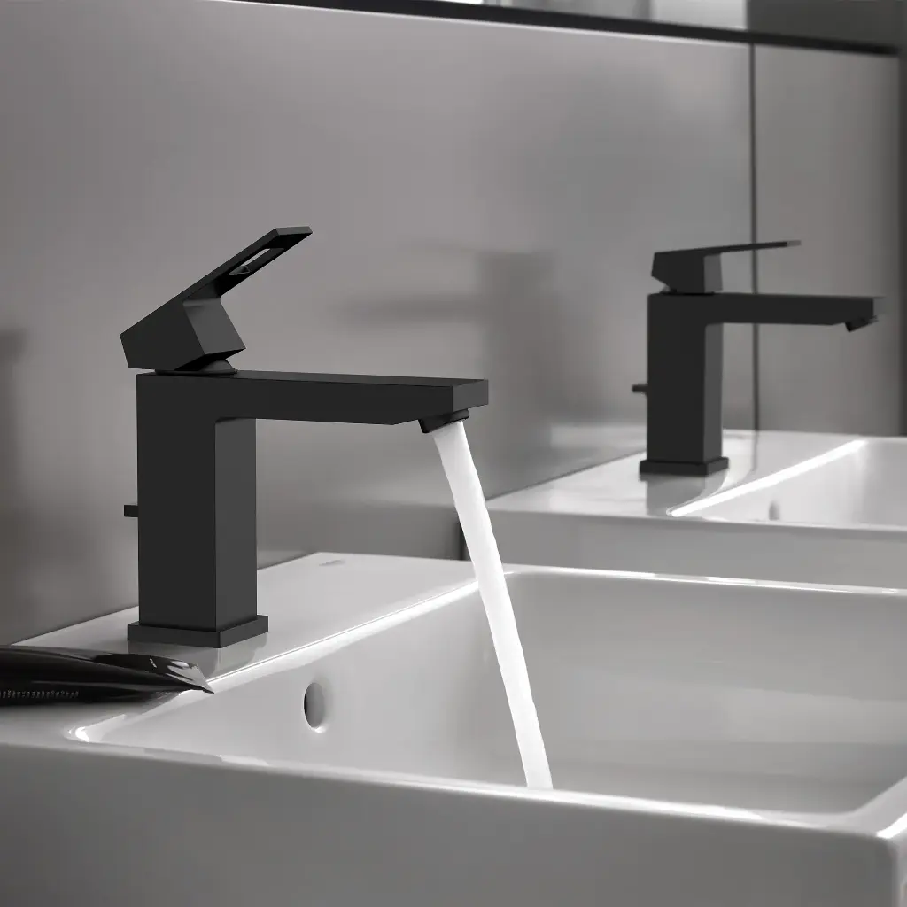 Grohe 236702430 Single Hole Single Handle M-Size Bathroom Faucet 4.5 L/Min (1.2 Gpm) Matte Black