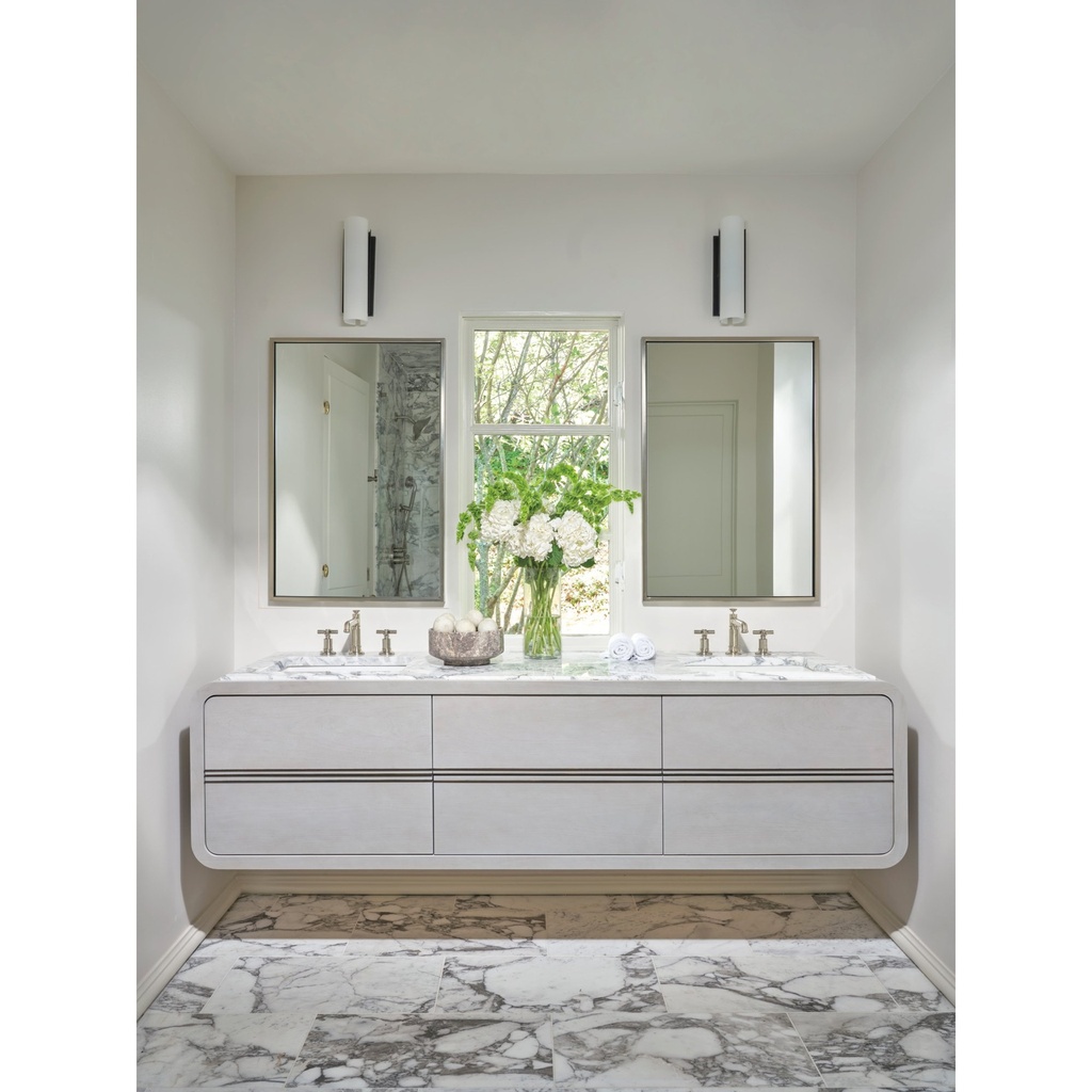 Brizo 65377LF-NKLHP Invari Widespread Mid-Rise Column Spout 1.5; Less handles; metal pop drain included