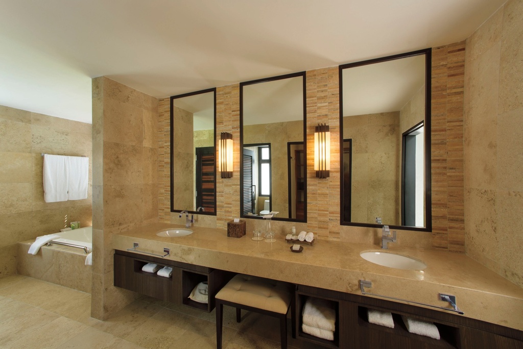 Brizo 692480-PC Siderna 24 In Towel Bar