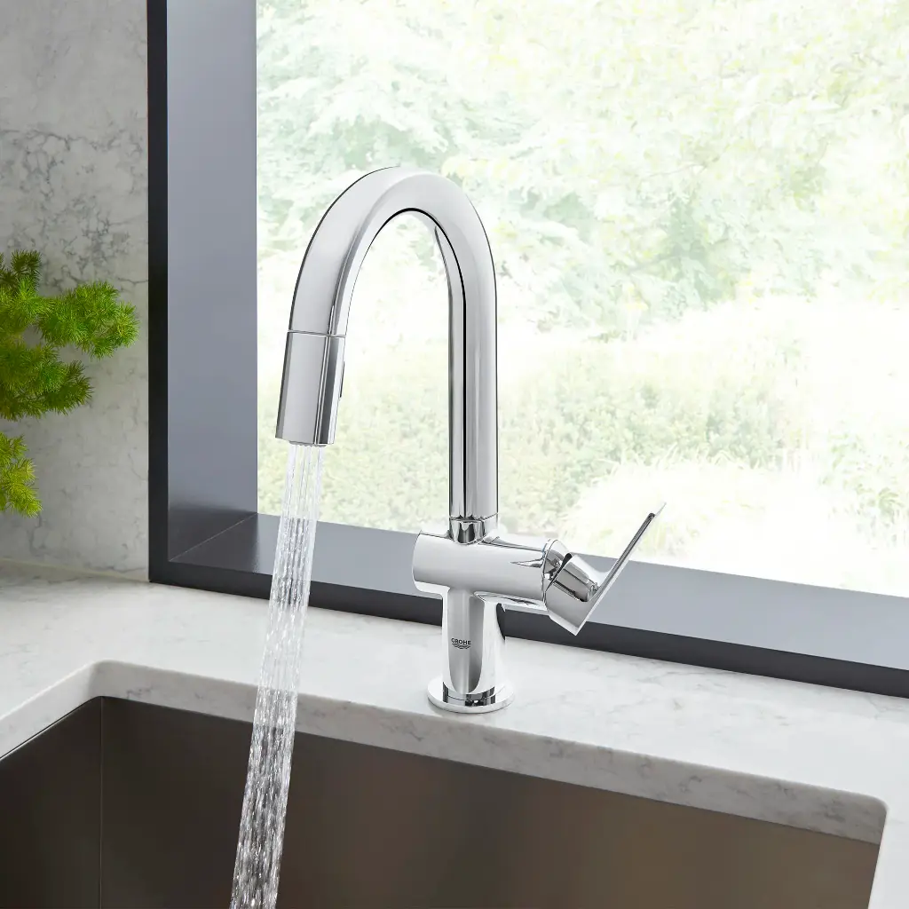 Grohe 30377000 Defined Dual Spray Pull-Down Kitchen Faucet