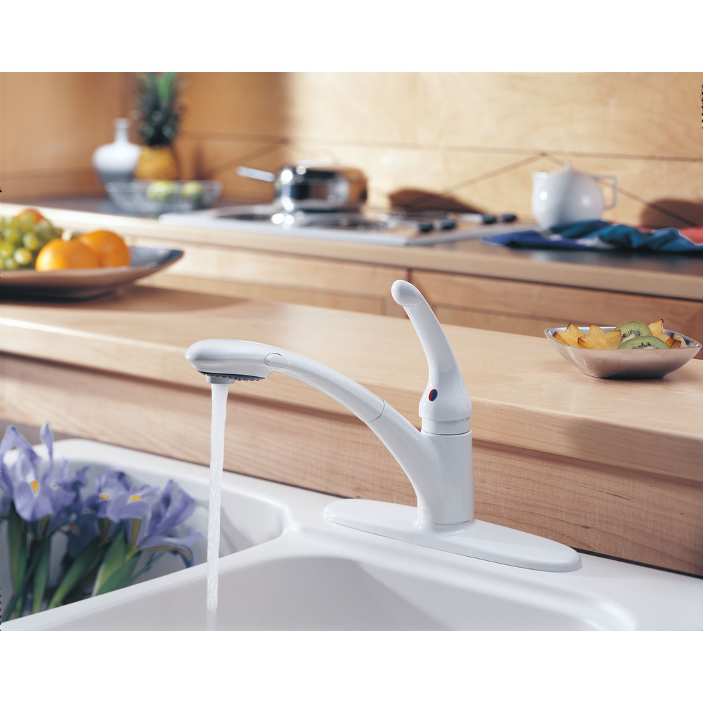 Delta 470 Signature Single Handle Pull Out Kitchen Faucet White 3